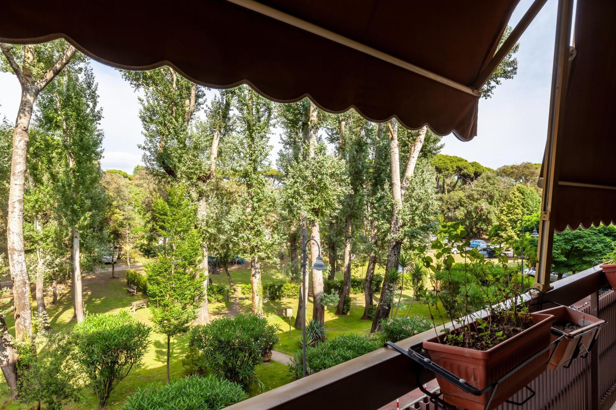 La Casa Nel Parco Lejlighed Viareggio Eksteriør billede